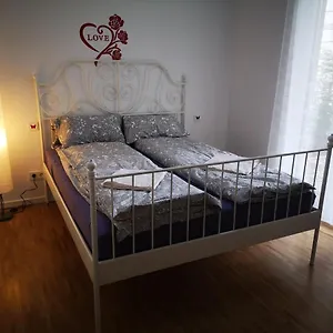 Near Fair And In Few Min, With Garden , Frankfurt am Main Deutschland